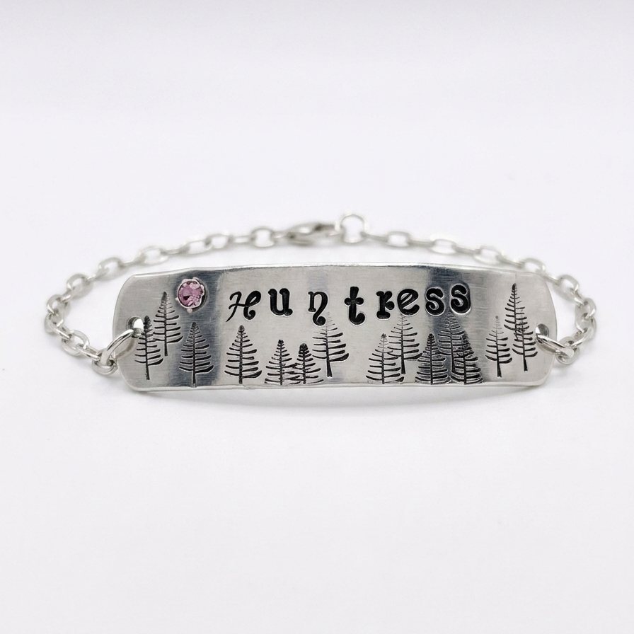 "Huntress" Bar Bracelet